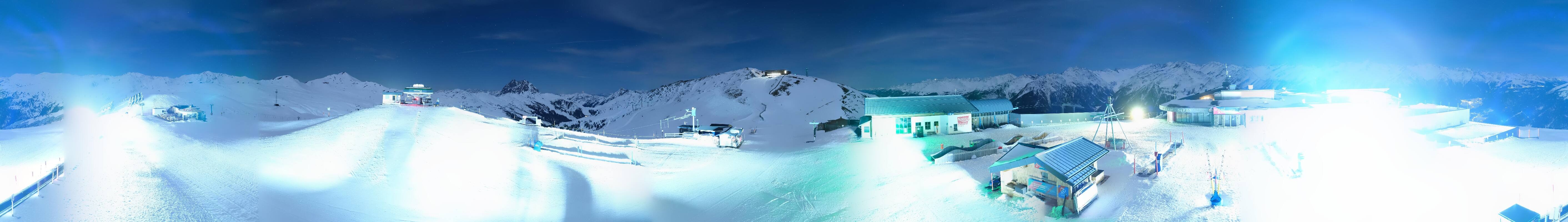 Archived image Webcam Wildkogel-Arena: Wildkogel gondola