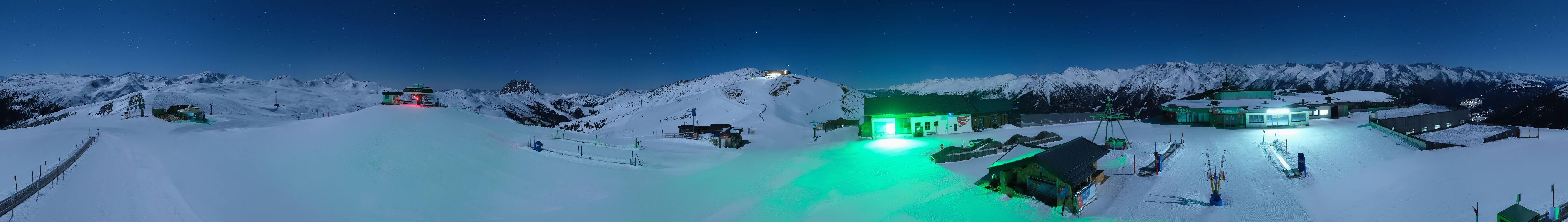 Archived image Webcam Wildkogel-Arena: Wildkogel gondola