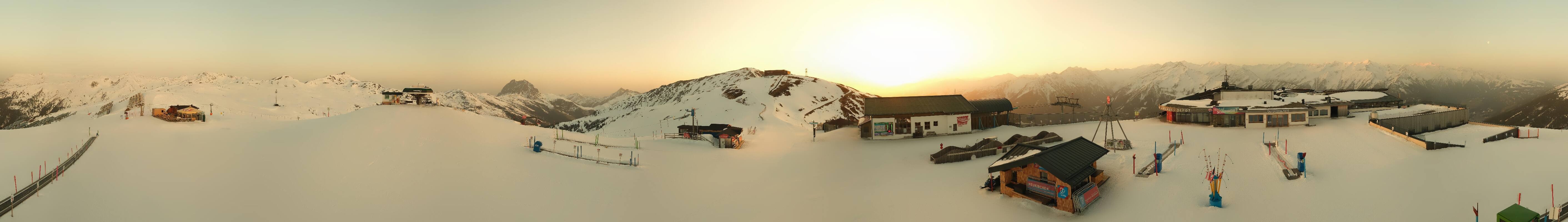 Archiv Foto Webcam Wildkogel-Arena: Ausblick Wildkogelbahn Bergstation