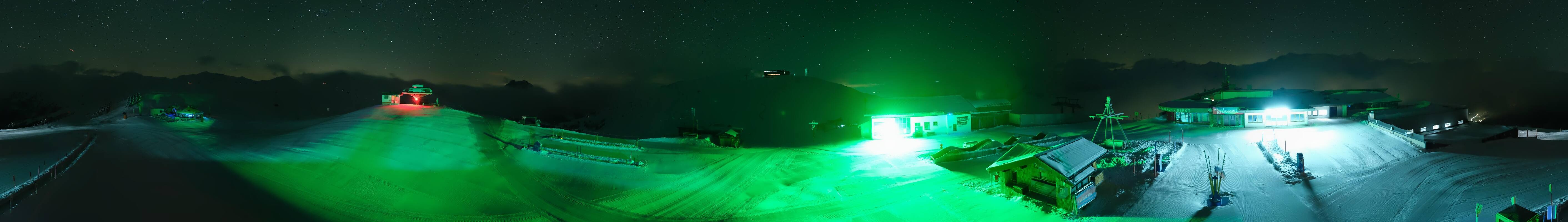 Archived image Webcam Wildkogel-Arena: Wildkogel gondola