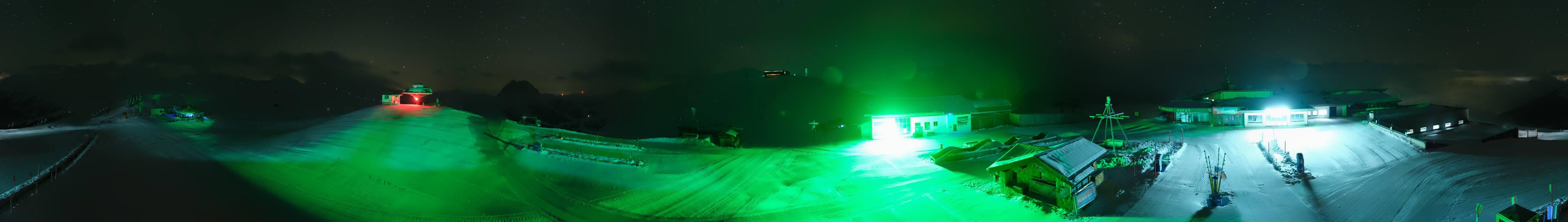 Archived image Webcam Wildkogel-Arena: Wildkogel gondola