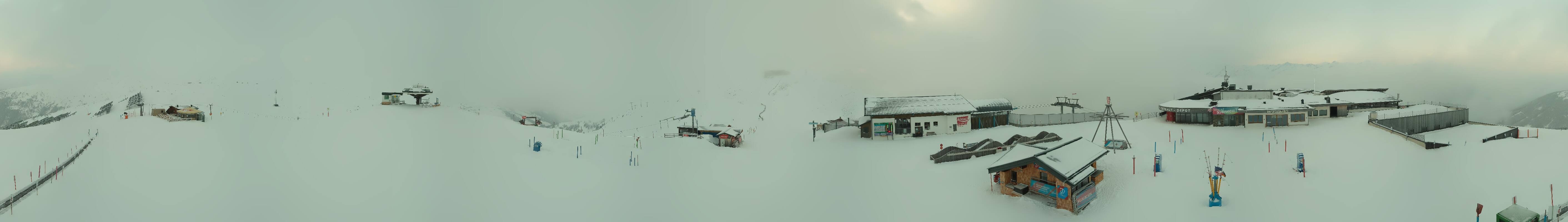 Archived image Webcam Wildkogel-Arena: Wildkogel gondola