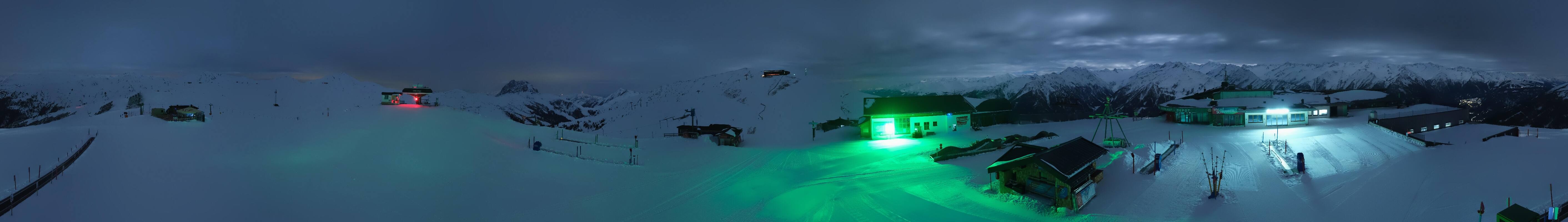 Archived image Webcam Wildkogel-Arena: Wildkogel gondola