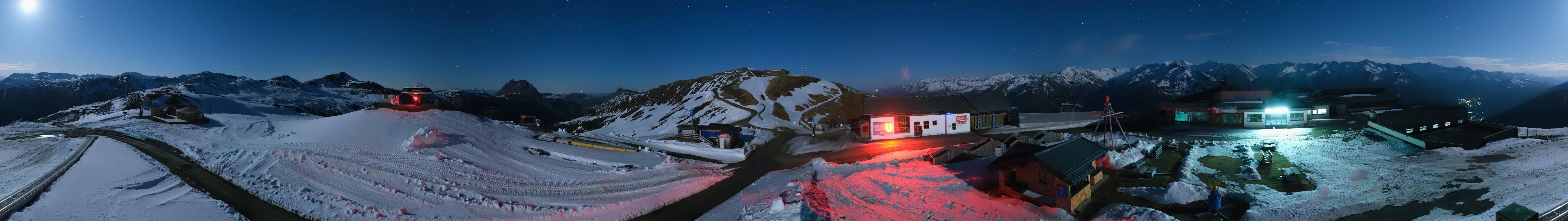 Archived image Webcam Wildkogel-Arena: Wildkogel gondola