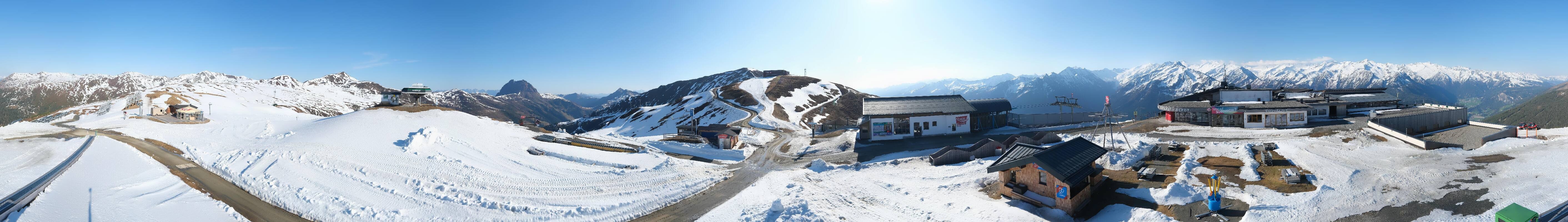 Archived image Webcam Wildkogel-Arena: Wildkogel gondola