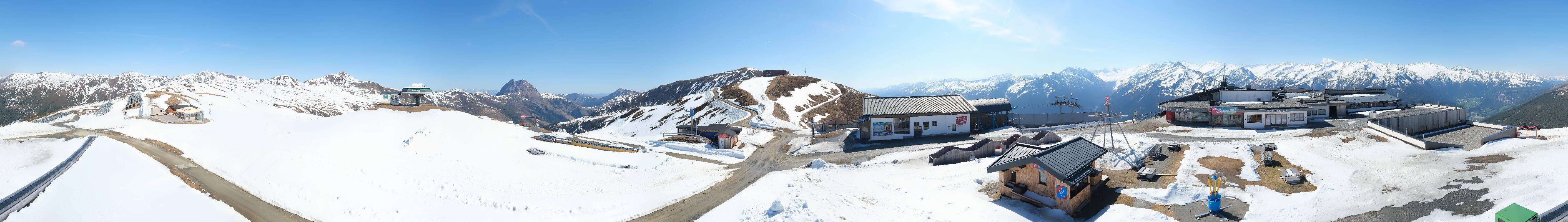 Archived image Webcam Wildkogel-Arena: Wildkogel gondola