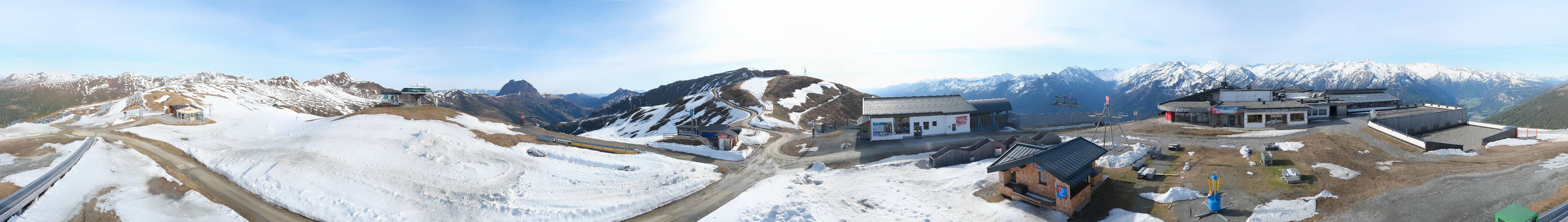 Archived image Webcam Wildkogel-Arena: Wildkogel gondola