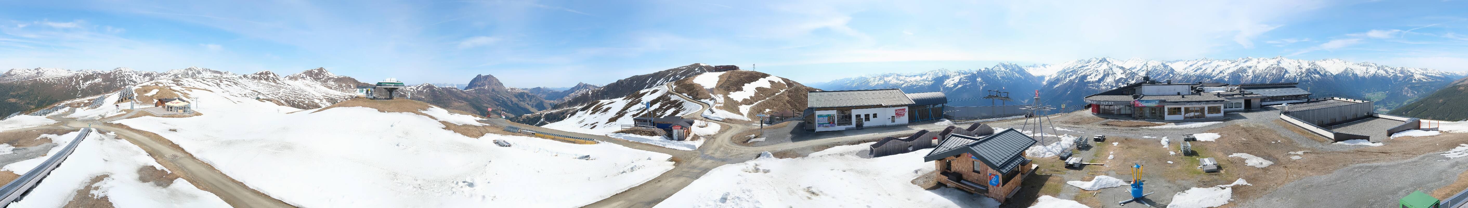 Archived image Webcam Wildkogel-Arena: Wildkogel gondola