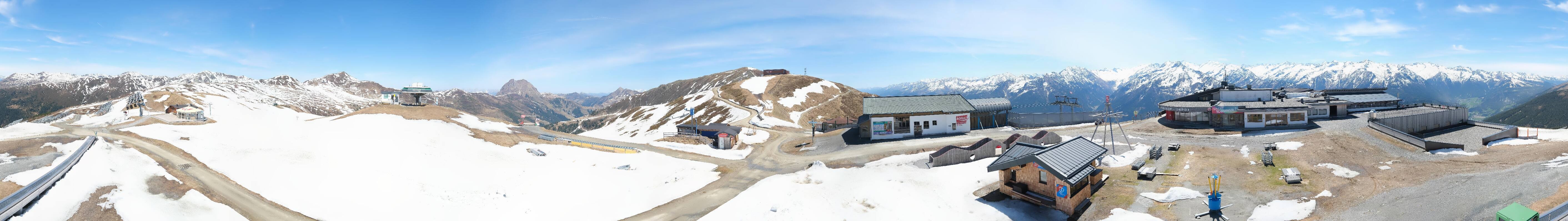 Archived image Webcam Wildkogel-Arena: Wildkogel gondola