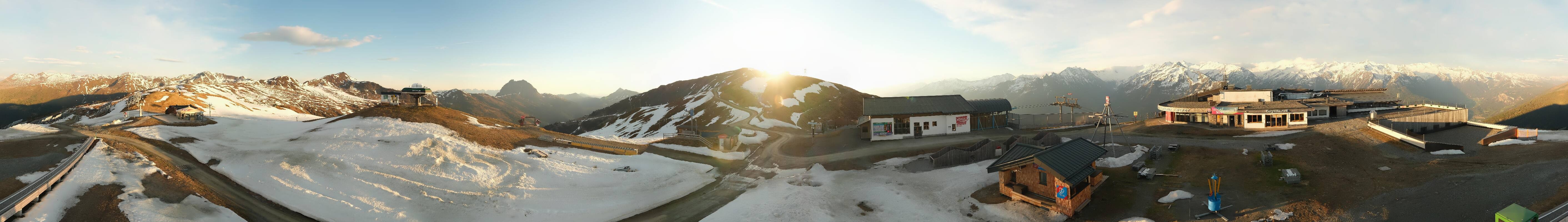 Archiv Foto Webcam Wildkogel-Arena: Ausblick Wildkogelbahn Bergstation