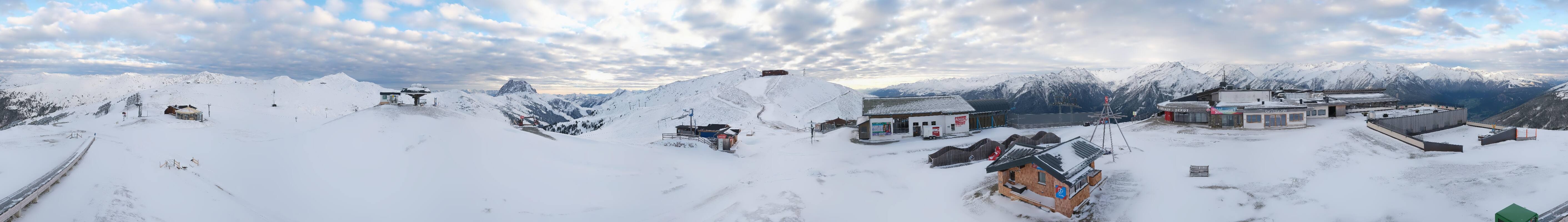 Archived image Webcam Wildkogel-Arena: Wildkogel gondola