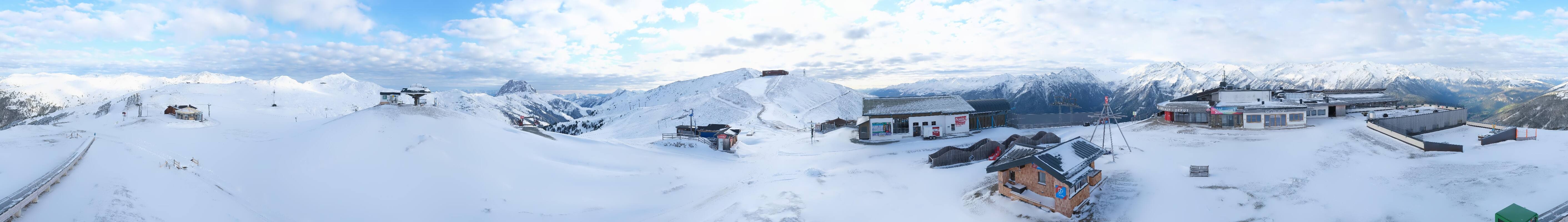Archived image Webcam Wildkogel-Arena: Wildkogel gondola