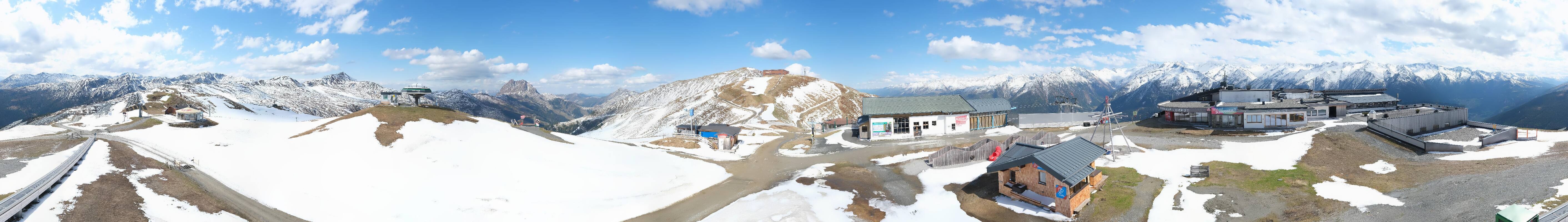Archived image Webcam Wildkogel-Arena: Wildkogel gondola