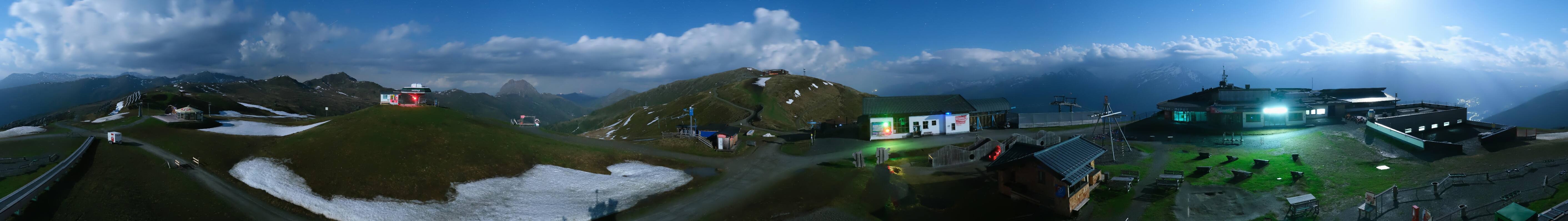 Archived image Webcam Wildkogel-Arena: Wildkogel gondola