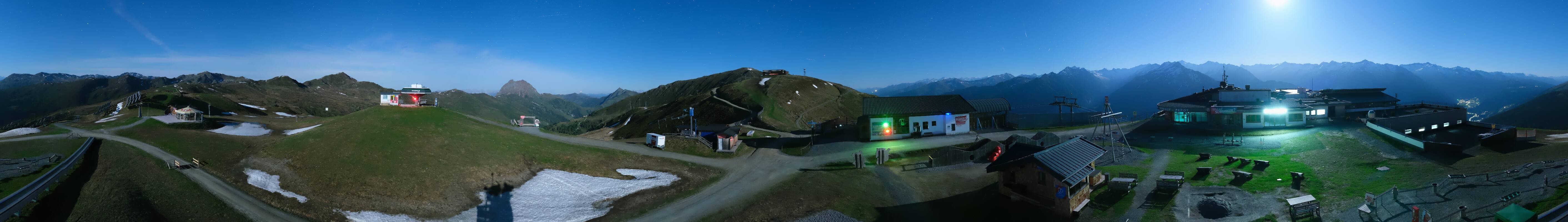 Archived image Webcam Wildkogel-Arena: Wildkogel gondola