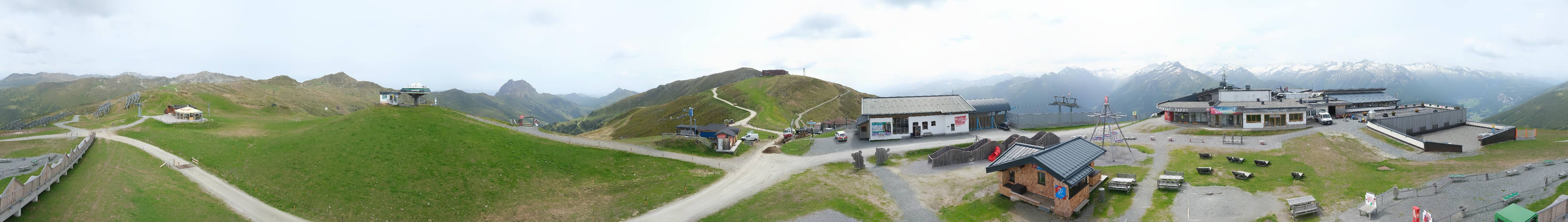 Archived image Webcam Wildkogel-Arena: Wildkogel gondola