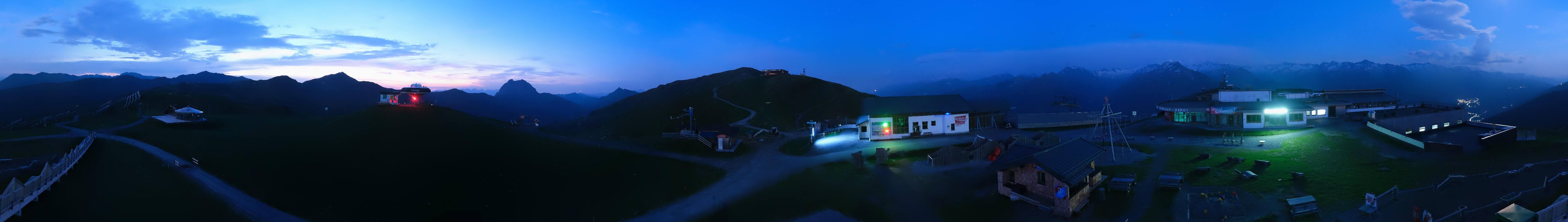 Archiv Foto Webcam Wildkogel-Arena: Ausblick Wildkogelbahn Bergstation