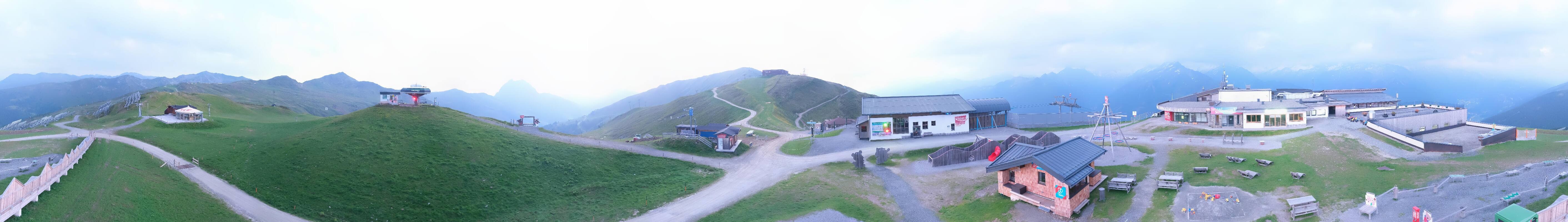 Archived image Webcam Wildkogel-Arena: Wildkogel gondola