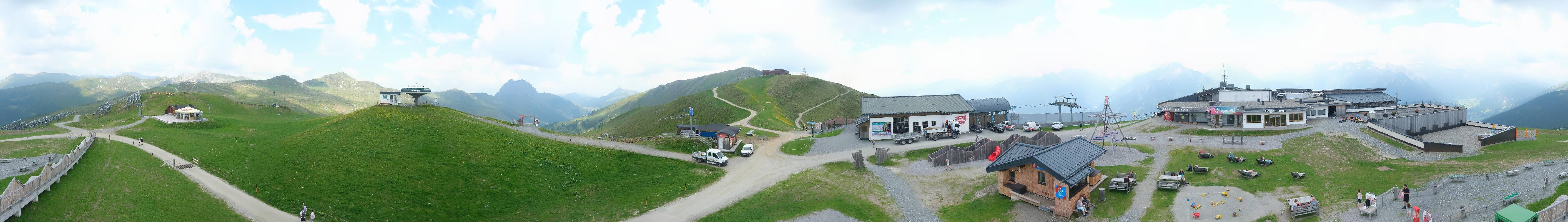 Archived image Webcam Wildkogel-Arena: Wildkogel gondola