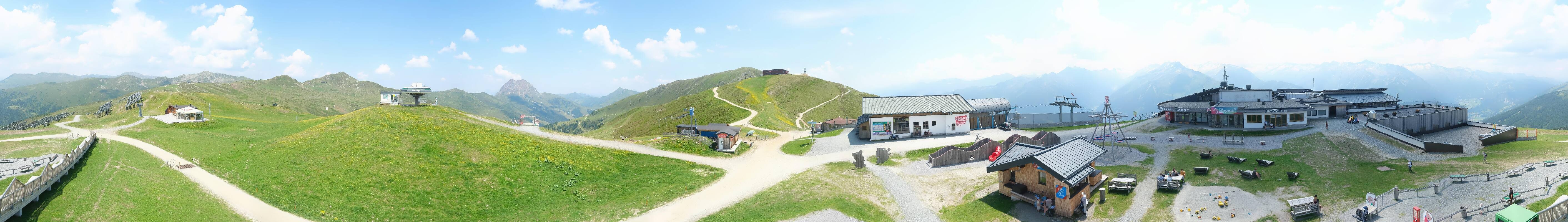 Archived image Webcam Wildkogel-Arena: Wildkogel gondola