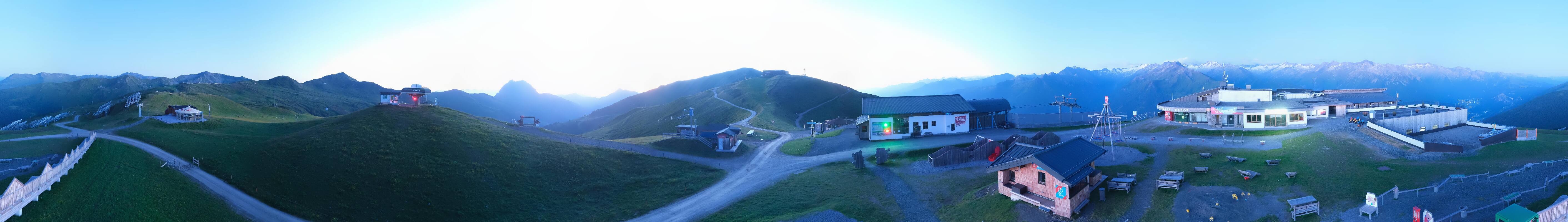 Archived image Webcam Wildkogel-Arena: Wildkogel gondola