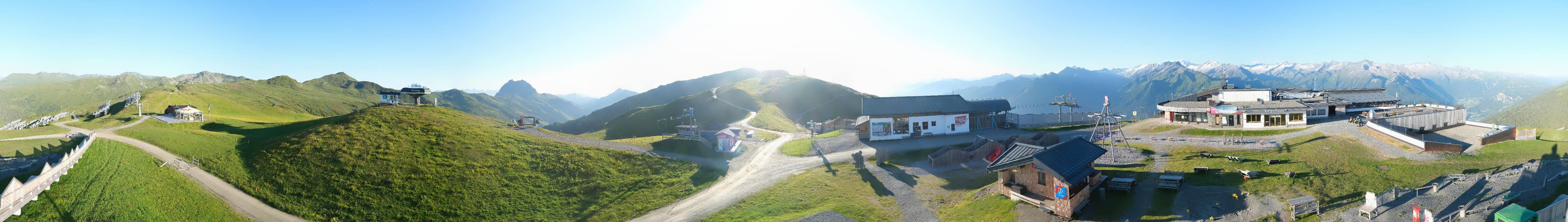 Archived image Webcam Wildkogel-Arena: Wildkogel gondola