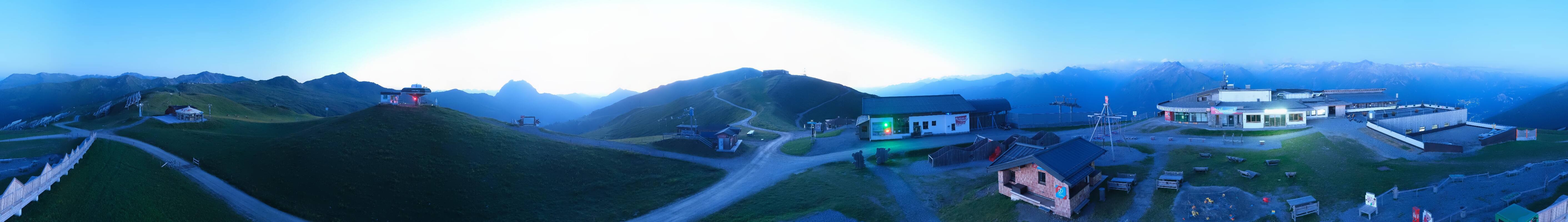 Archived image Webcam Wildkogel-Arena: Wildkogel gondola