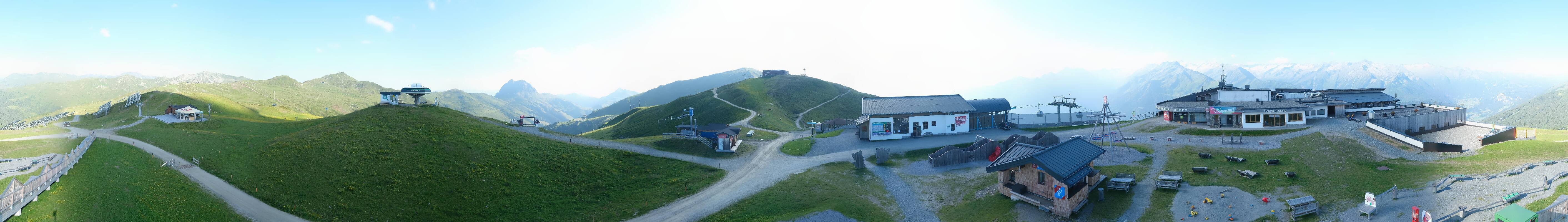 Archived image Webcam Wildkogel-Arena: Wildkogel gondola