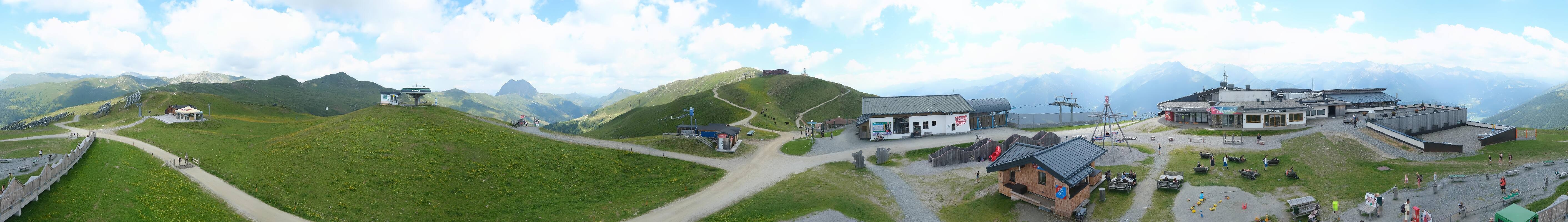 Archived image Webcam Wildkogel-Arena: Wildkogel gondola