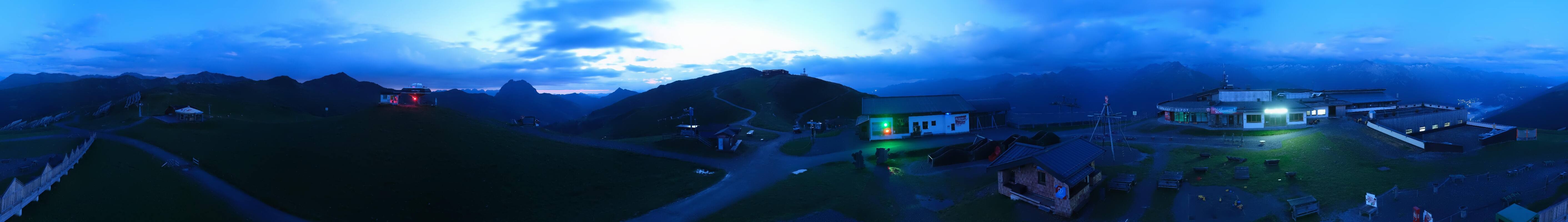 Archiv Foto Webcam Wildkogel-Arena: Ausblick Wildkogelbahn Bergstation