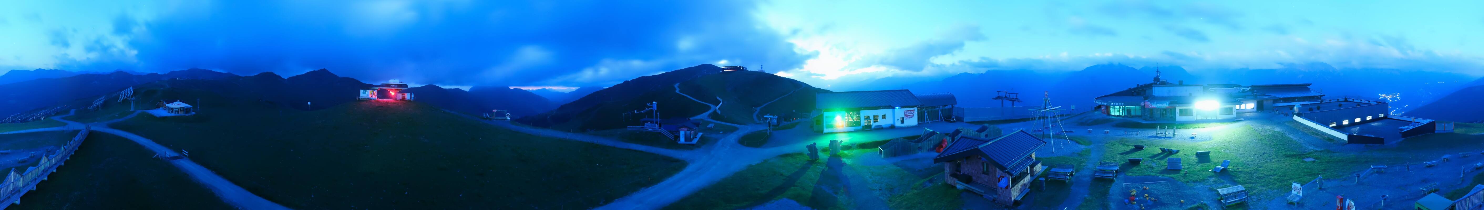 Archiv Foto Webcam Wildkogel-Arena: Ausblick Wildkogelbahn Bergstation