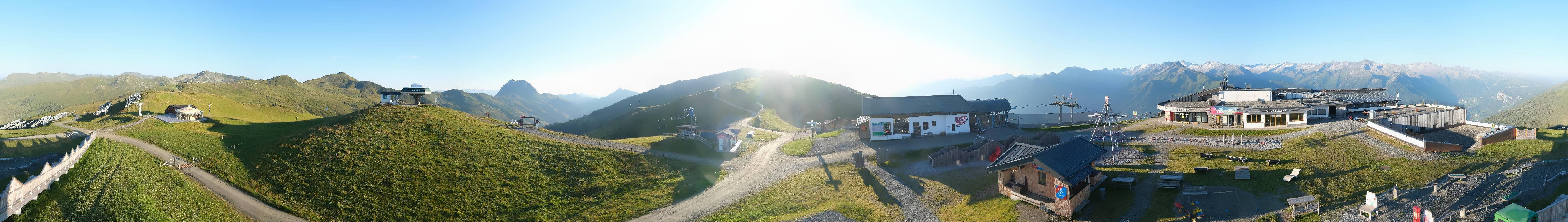 Archived image Webcam Wildkogel-Arena: Wildkogel gondola