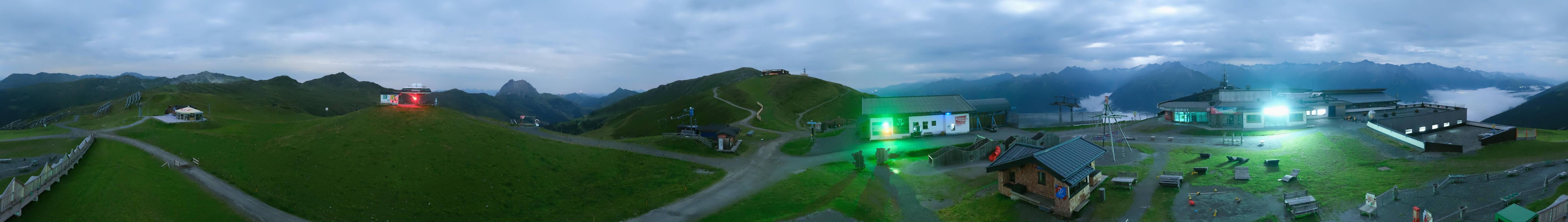 Archiv Foto Webcam Wildkogel-Arena: Ausblick Wildkogelbahn Bergstation