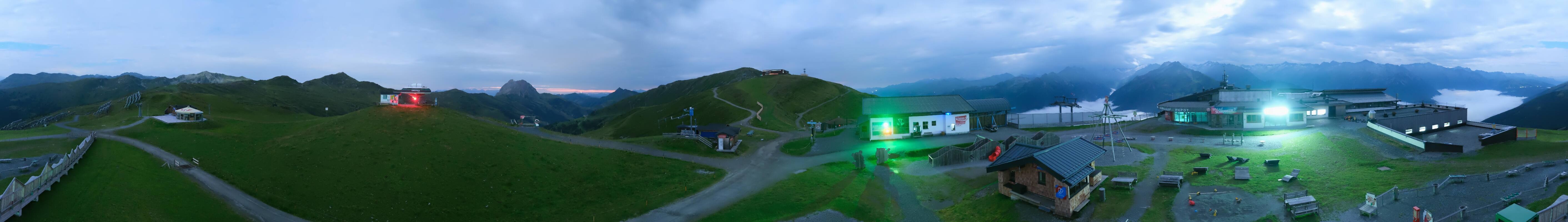 Archiv Foto Webcam Wildkogel-Arena: Ausblick Wildkogelbahn Bergstation