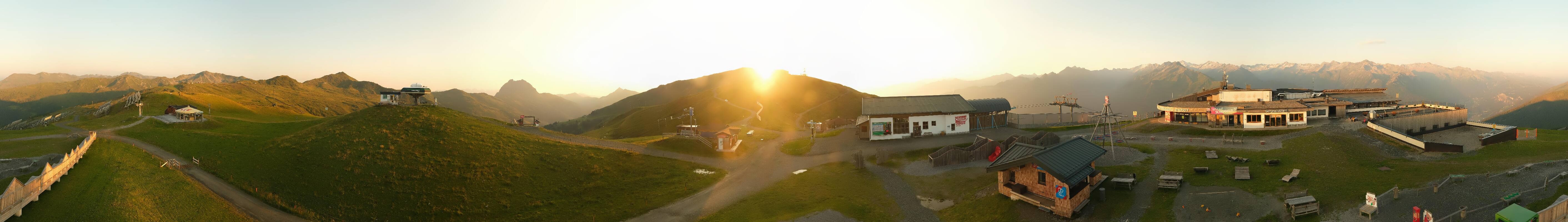 Archiv Foto Webcam Wildkogel-Arena: Ausblick Wildkogelbahn Bergstation