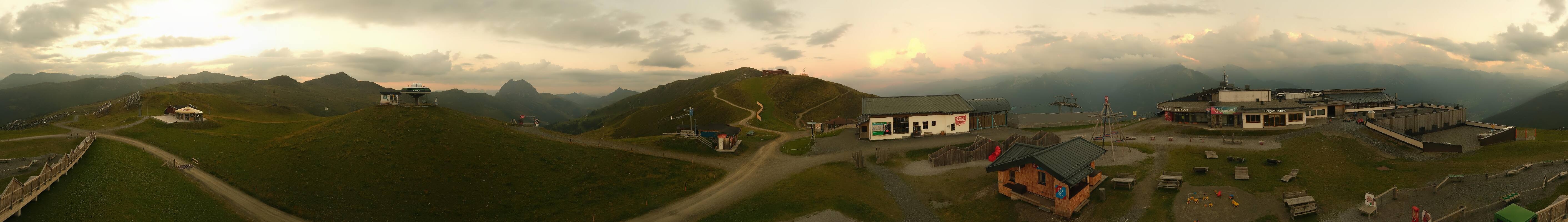Archiv Foto Webcam Wildkogel-Arena: Ausblick Wildkogelbahn Bergstation