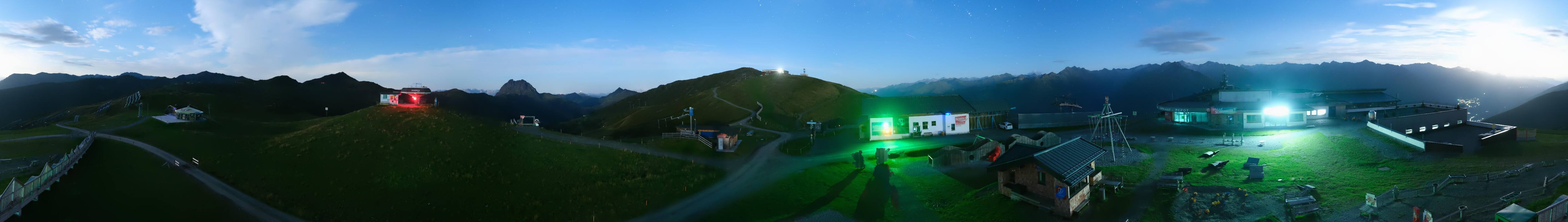 Archived image Webcam Wildkogel-Arena: Wildkogel gondola