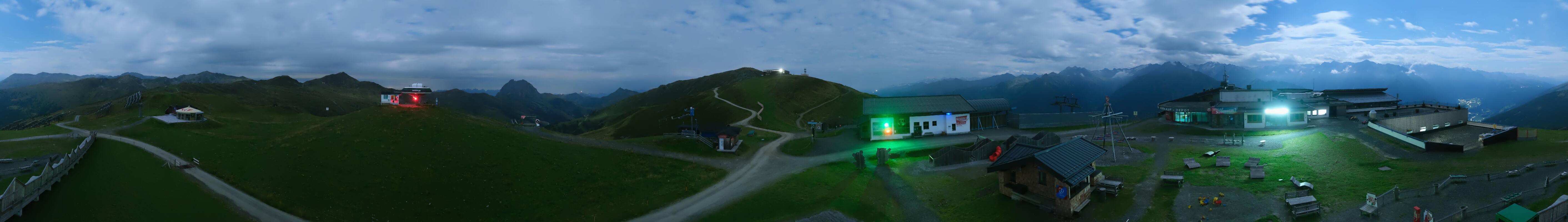 Archiv Foto Webcam Wildkogel-Arena: Ausblick Wildkogelbahn Bergstation