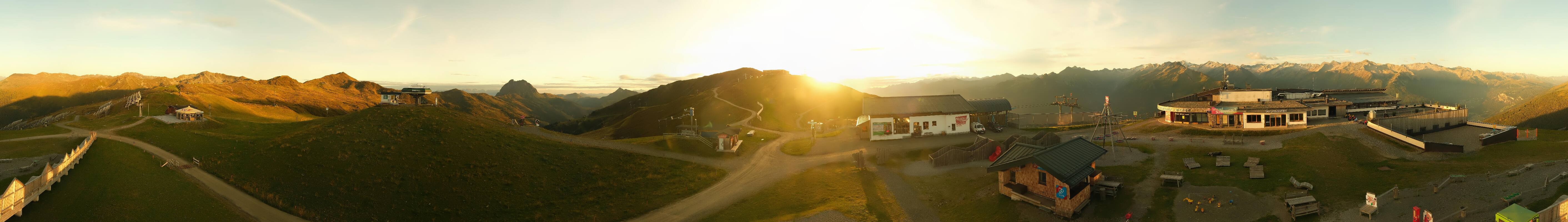 Archiv Foto Webcam Wildkogel-Arena: Ausblick Wildkogelbahn Bergstation
