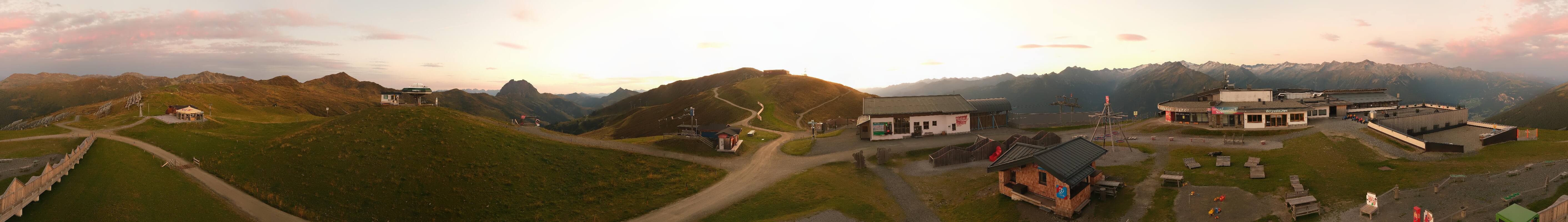 Archiv Foto Webcam Wildkogel-Arena: Ausblick Wildkogelbahn Bergstation