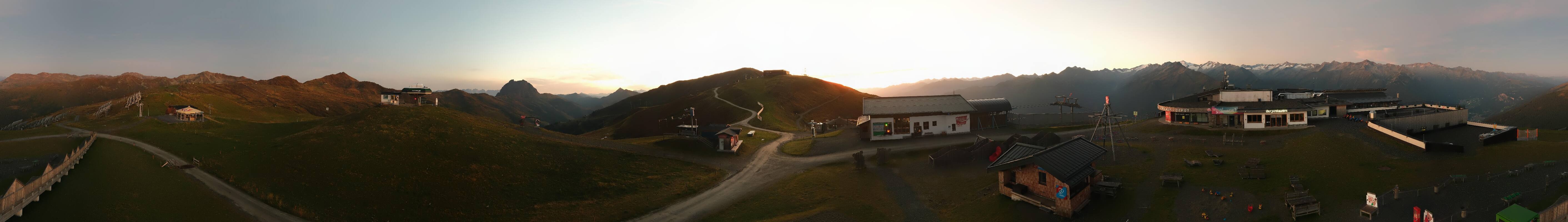 Archiv Foto Webcam Wildkogel-Arena: Ausblick Wildkogelbahn Bergstation