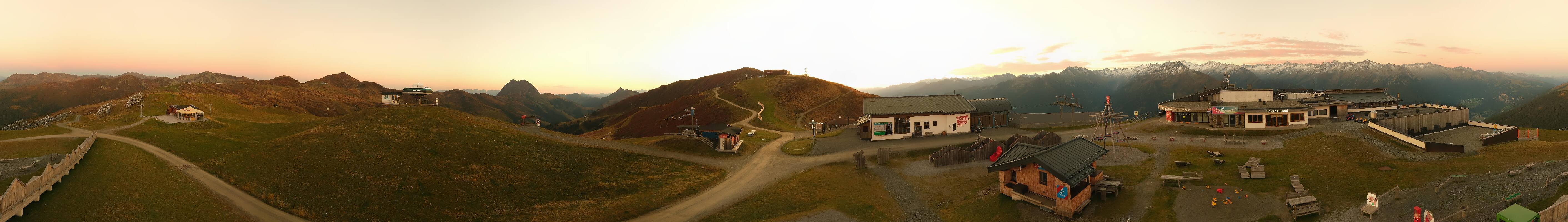 Archiv Foto Webcam Wildkogel-Arena: Ausblick Wildkogelbahn Bergstation