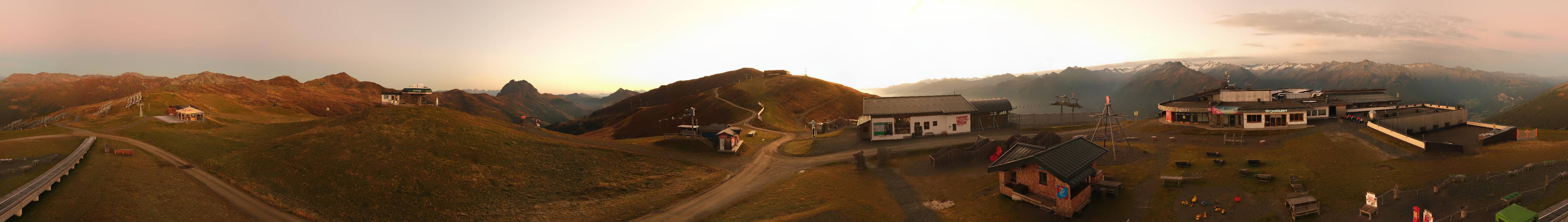 Archiv Foto Webcam Wildkogel-Arena: Ausblick Wildkogelbahn Bergstation