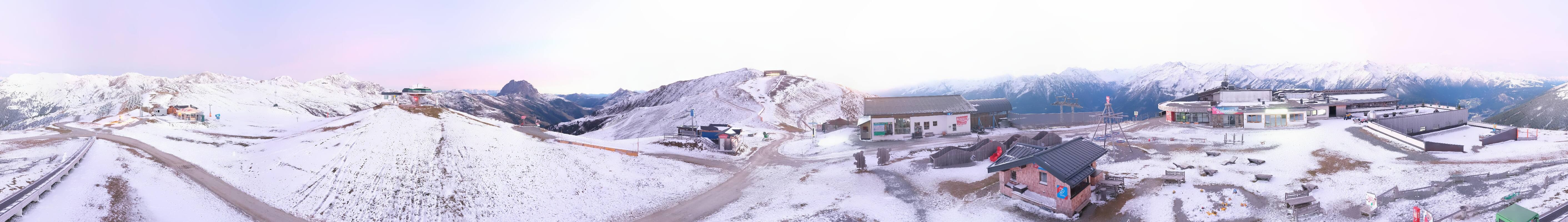 Archived image Webcam Wildkogel-Arena: Wildkogel gondola