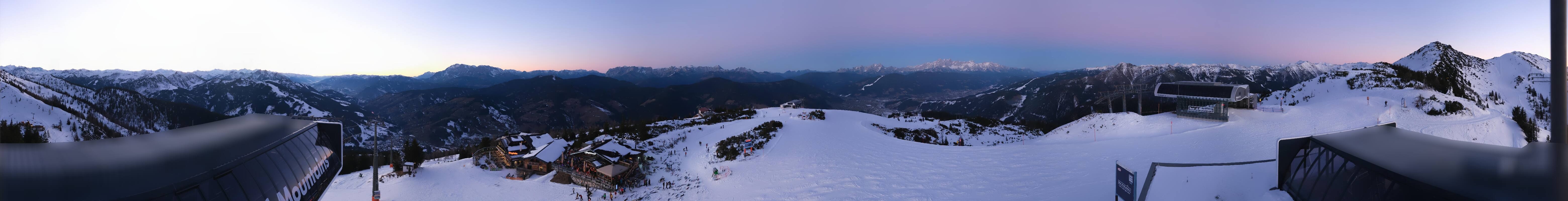 Archiv Foto Webcam Wagrain Grießenkareck - Bergstation Flying Mozart