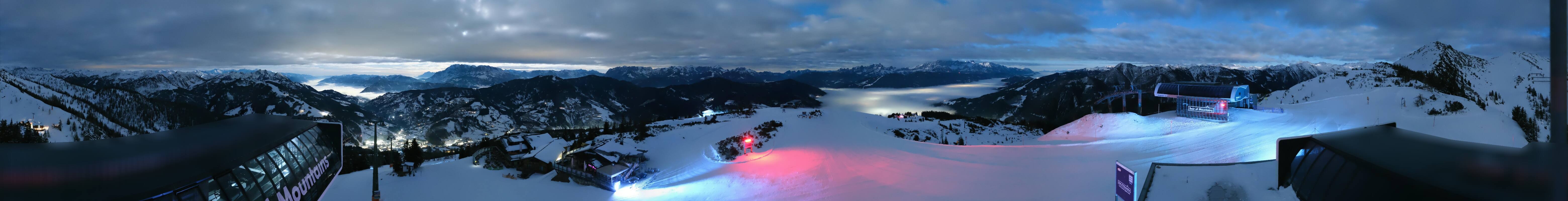 Archiv Foto Webcam Wagrain Grießenkareck - Bergstation Flying Mozart