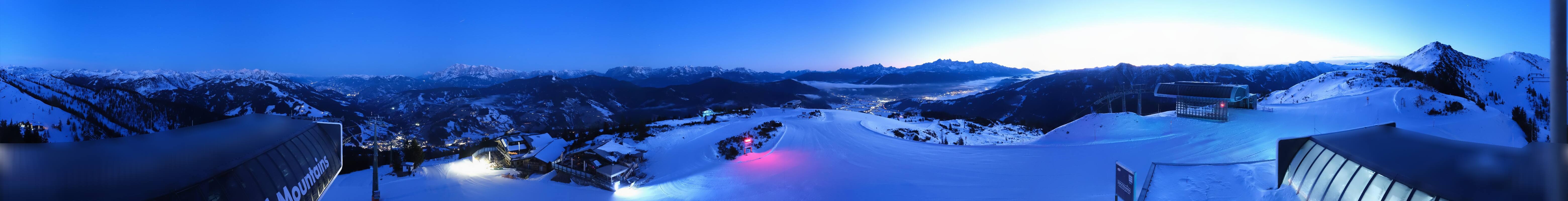 Archiv Foto Webcam Wagrain Grießenkareck - Bergstation Flying Mozart