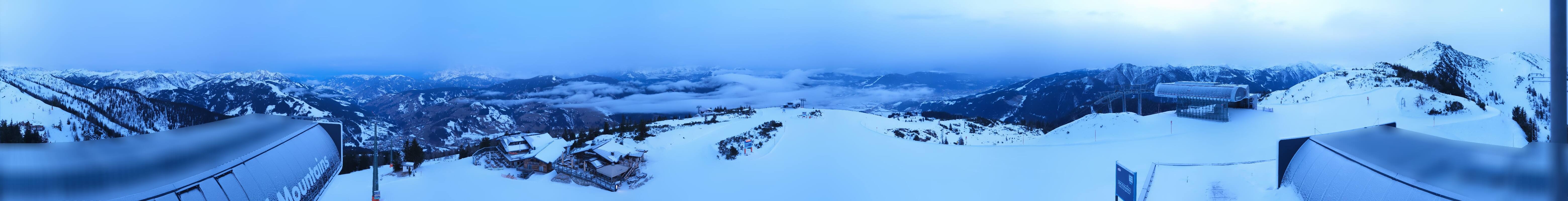Archiv Foto Webcam Wagrain Grießenkareck - Bergstation Flying Mozart