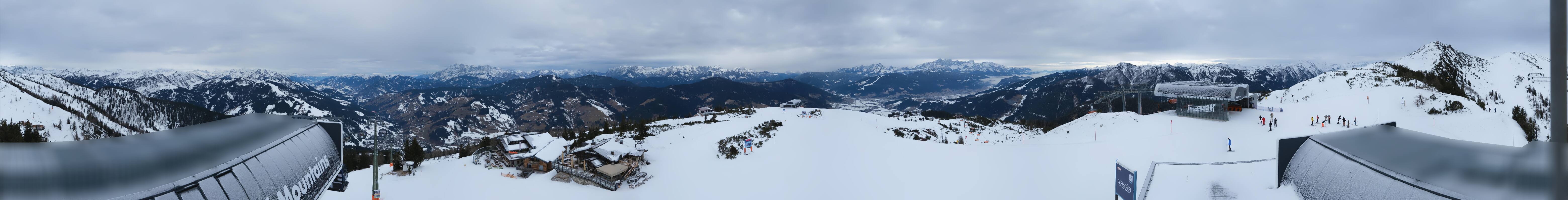 Archiv Foto Webcam Wagrain Grießenkareck - Bergstation Flying Mozart