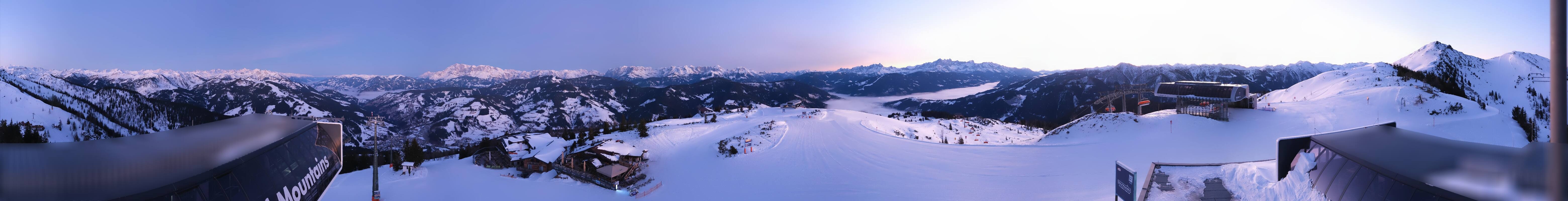 Archiv Foto Webcam Wagrain Grießenkareck - Bergstation Flying Mozart